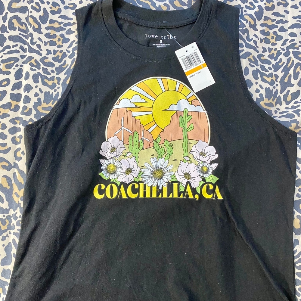 Women graphic tank tee🌺